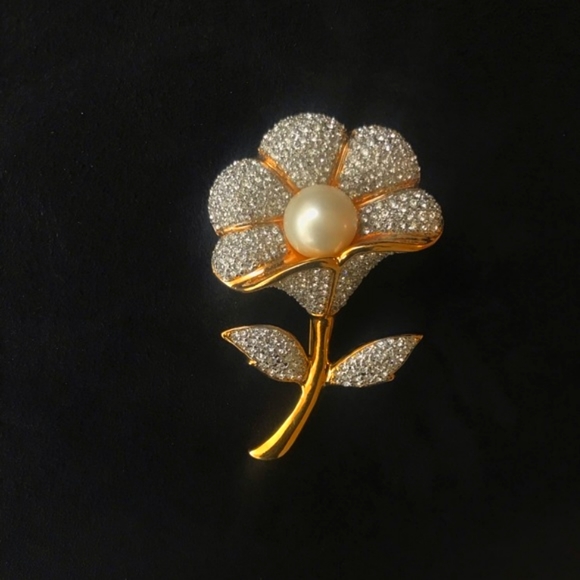 Vintage Gold Plated Brooch - Picture 3 of 7